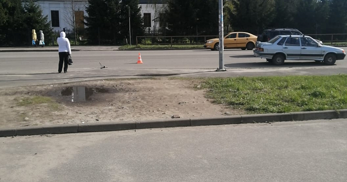Сбил велосипедиста: в Ярославской области за день два ребенка пострадали в ДТП_239584