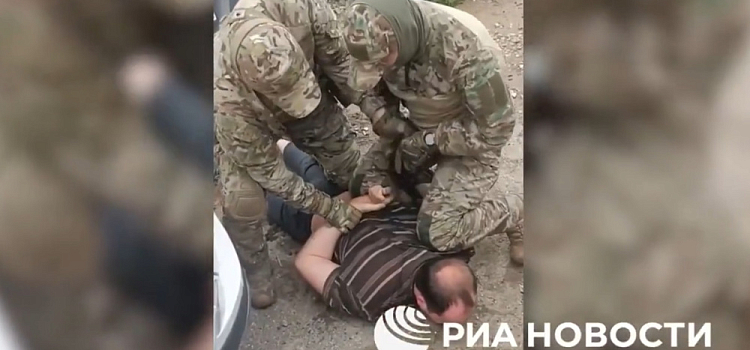Сообщал информацию о местах расположения средств ПВО: в Ярославской области задержали подозреваемых в госизмене