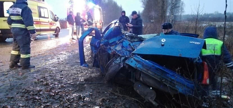 В Ярославле в результате автомобильной аварии погиб мужчина