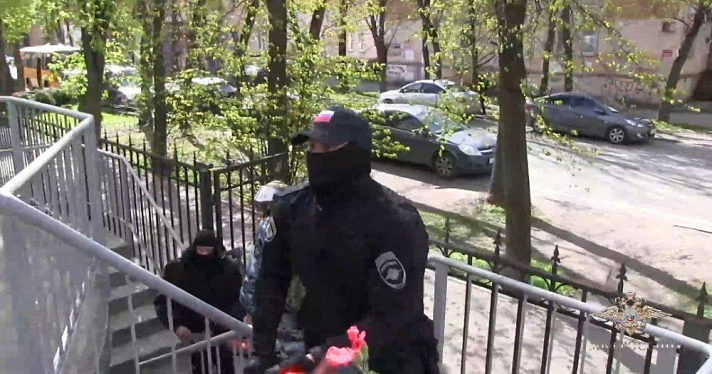 Правоохранители задержали двух ярославцев за незаконную банковскую деятельность