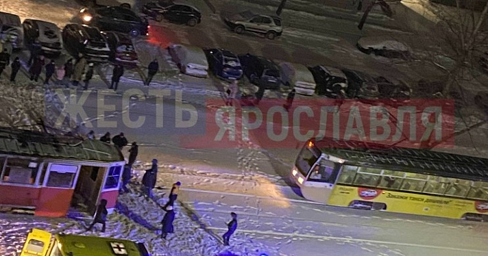 В Ярославле женщина попала под трамвай_259548