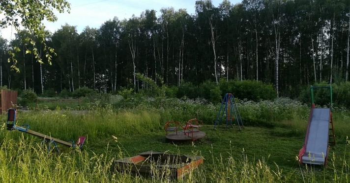 Суд возложил ответственность за содержание детской площадки во дворе одного из домов на мэрию Ярославля