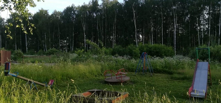 Суд возложил ответственность за содержание детской площадки во дворе одного из домов на мэрию Ярославля