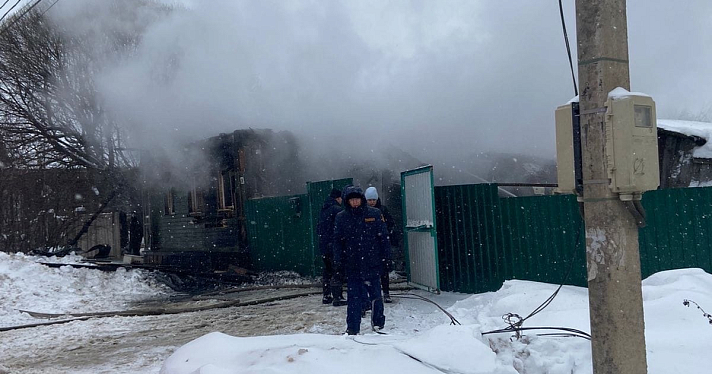 В Ярославской области у пенсионера сгорел дом: открыт сбор помощи_229114
