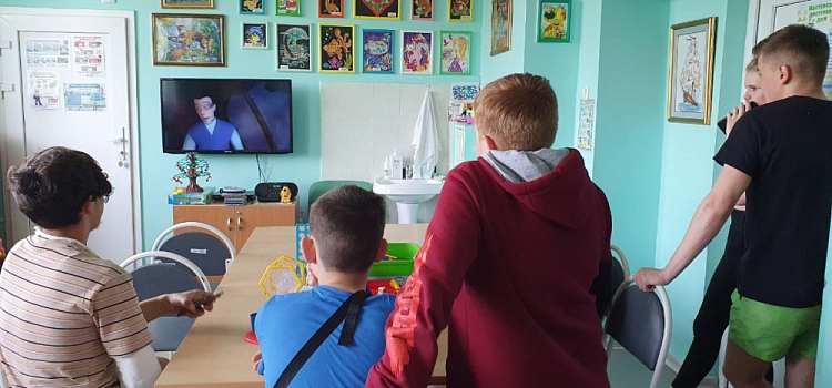 Перенесли сроки! Когда родители школьников получат по 10 тысяч