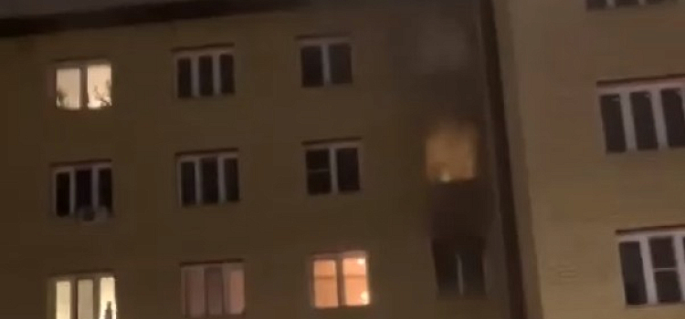 «Мы только что там были»: в Ярославле случился пожар в многоквартирном доме