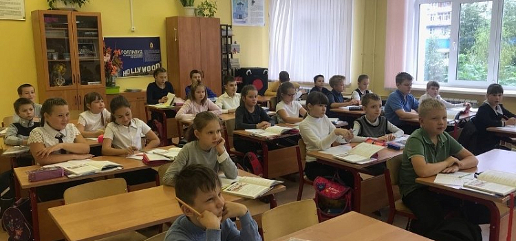 Из-за коронавируса первоклассников из Рыбинска отправили на карантин