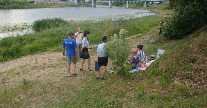 Спасатели патрулируют реку Которосль в Ярославле 