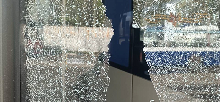 В Ярославле не желающий оплачивать проезд молодой человек открыл стрельбу в троллейбусе_296150