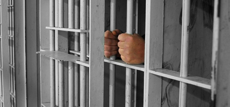 Ударил ножом в грудь и голову: ярославец убил 19-летнего парня