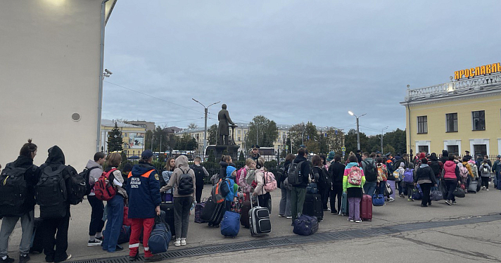 Ярославская область приняла еще сто детей из Луганска_251113