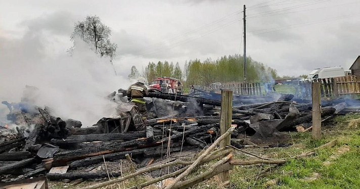 Пожар в частном доме в Угличском районе унес жизни троих детей и 68-летней женщины