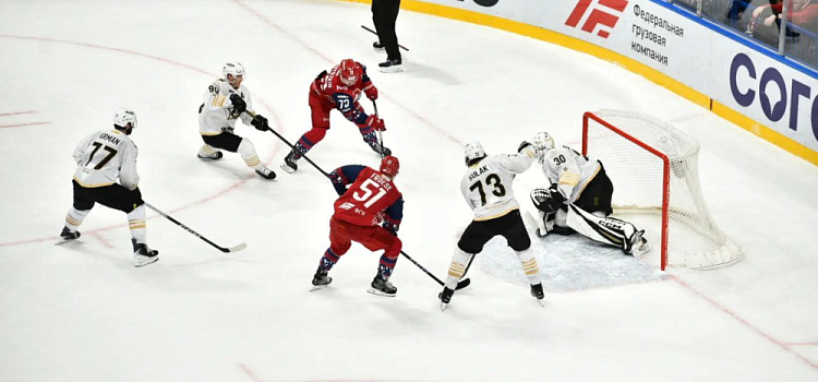 Ярославский «Локомотив» одолел аутсайдера «Востока»