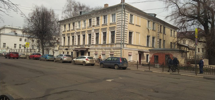 В Ярославле на объекте культурного наследия на Советской проводили незаконные строительные работы_298297