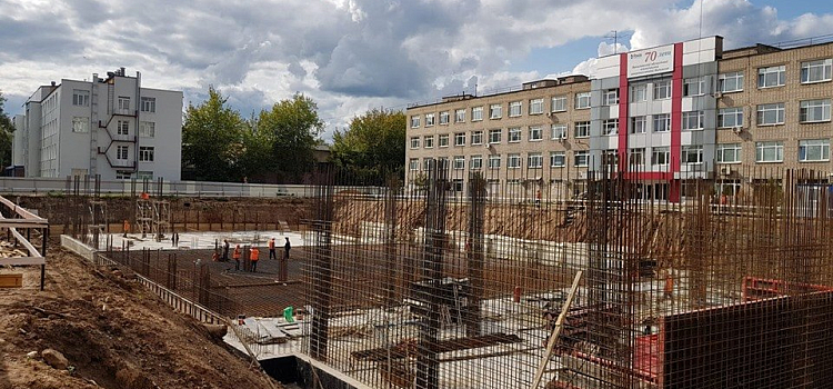 Министр здравоохранения РФ Вероника Скворцова посетила стройплощадку хирургического комплекса онкобольницы в Ярославле