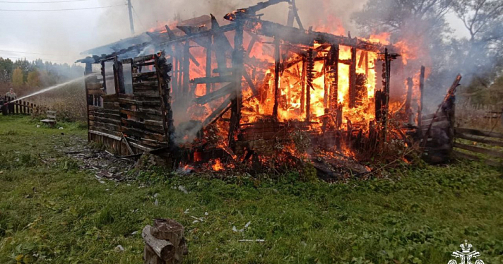 В Брейтовском округе при пожаре в жилом доме погиб мужчина