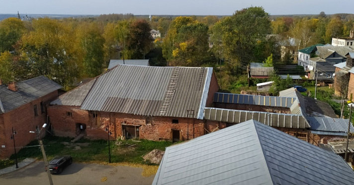 Битва за амбар: власти Ярославской области через суд изымают памятник у собственника