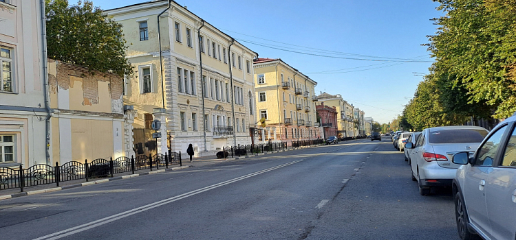 В Ярославле на двух центральных улицах ограничат парковку