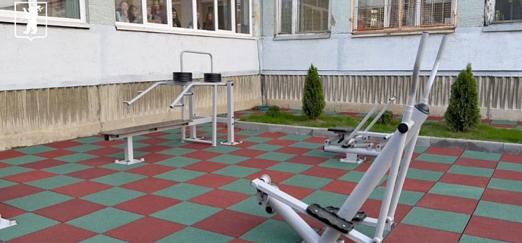 В ярославской школе открыли «Пространство познания и коммуникаций»_303589