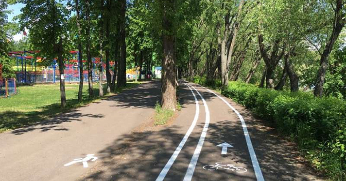 В парке на Даманском появилась велодорожка с односторонним движением