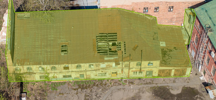 В центре Ярославля почти за десять миллионов рублей продают неприглядную заброшку