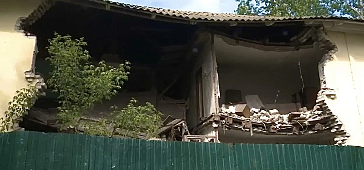 На Пятёрке в Ярославле начался снос аварийных домов_316975