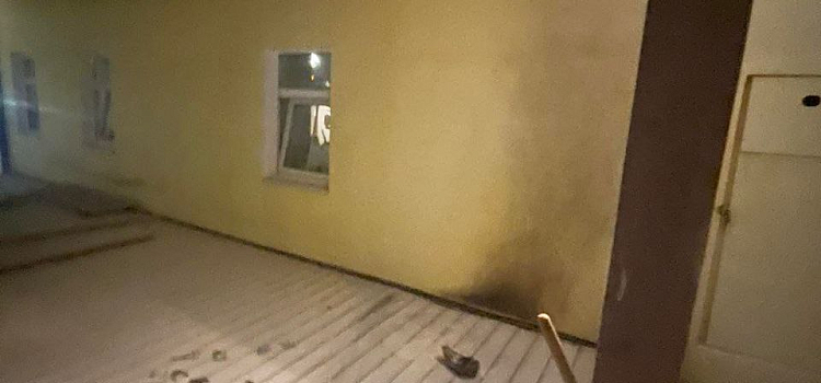 В Ярославской области неизвестные бросили «Коктейль Молотова» в кафе_228163
