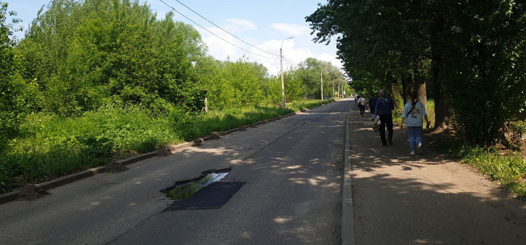 Два уголовных дела возбуждено против чиновников, оплативших некачественный ремонт дорог в Ярославле