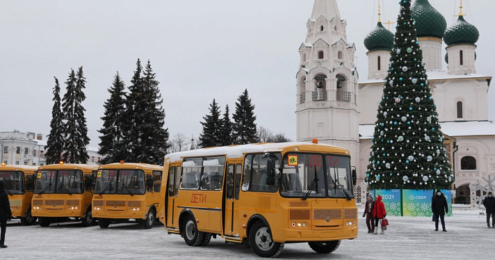 Дети под Ярославлем ездят в школу на неисправном автобусе
