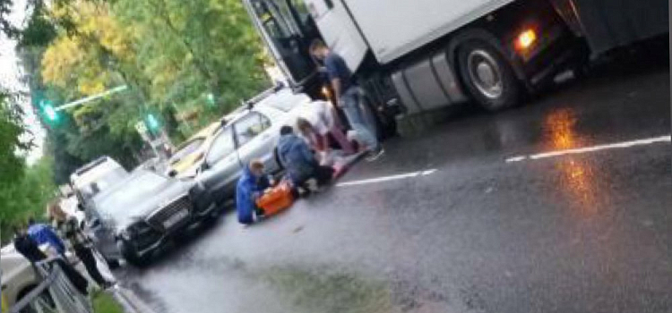 Тело на дороге: подробности аварии в Ярославле 