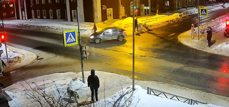 В Рыбинске разыскивают водителя, сбившего пешехода и скрывшегося с места ДТП_265649