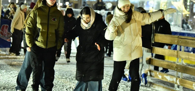 Каток на Советской площади Ярославля за год стал популярнее в полтора раза