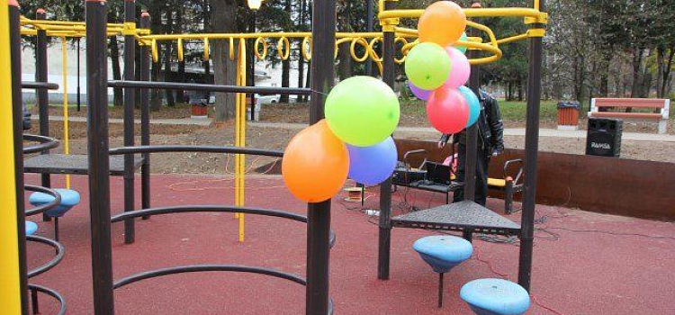 В Красноперекопском районе после благоустройства открылся сквер