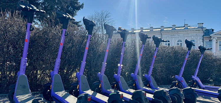 В этом сезоне прокат самокатов Юрент в Ярославле сделали доступным даже без интернета_313350