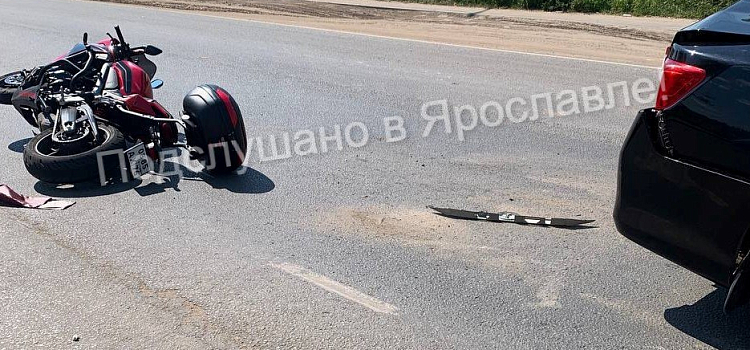 В Ярославле в ДТП у Норского пострадал мотоциклист_277010