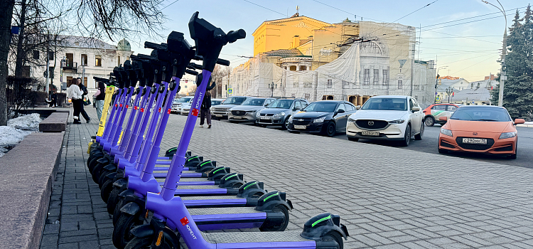В этом сезоне прокат самокатов Юрент в Ярославле сделали доступным даже без интернета_313351