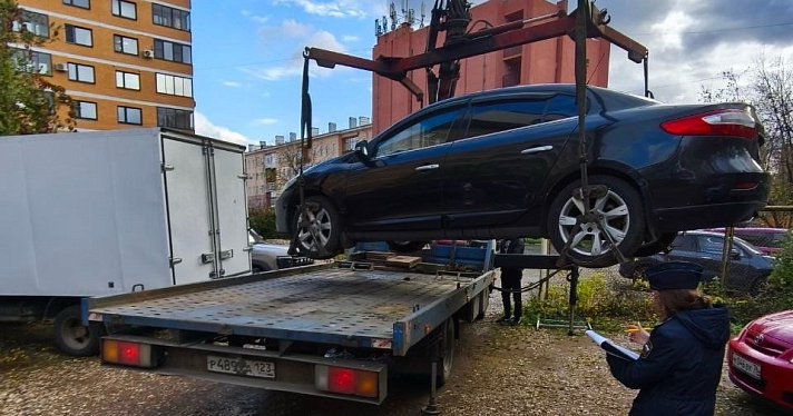 У насильника из Ярославля изъяли автомобиль в счёт компенсации морального вреда