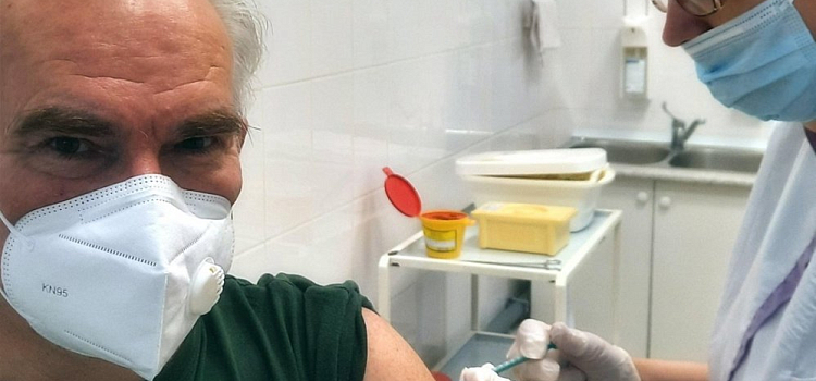 «Не хотел передавать заразу»: ярославец рассказал всю правду о вакцинации от COVID-19