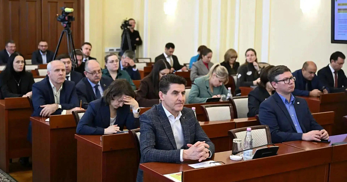 В Ярославской области рассмотрели бюджет на ближайшие годы: на что потратят деньги