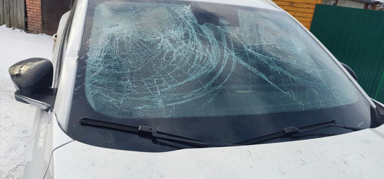 Не согласилась возобновить отношения: в Ярославле осудили поджигателя автомобиля