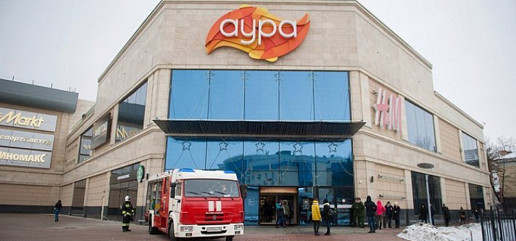 Вероятность заболеть COVID-19 после похода в ТЦ назвали врачи