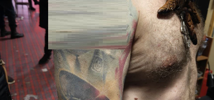 В яросласком клубе задержали шестерых гостей региона с экстремистскими татуировками