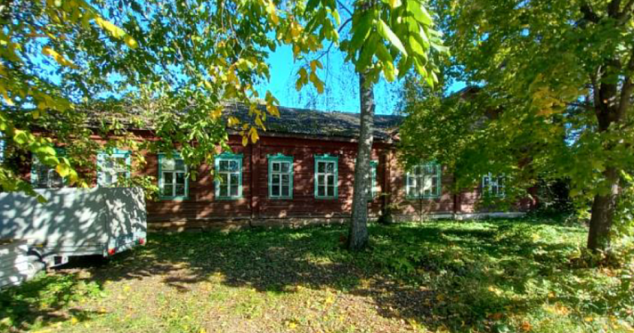 В Ярославской области за бесценок продают бывшую сельскую библиотеку