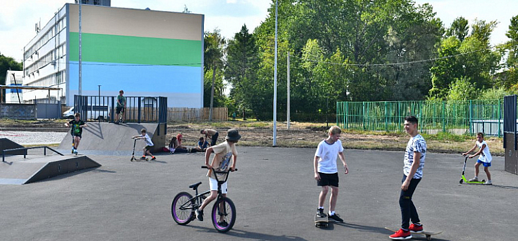 В Ярославле завершается ремонт в парке «Рабочий сад»_218146