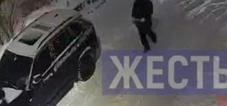 Машина сгорела на проспекте Машиностроителей: поджёг «или псих, или на заказ»_263562