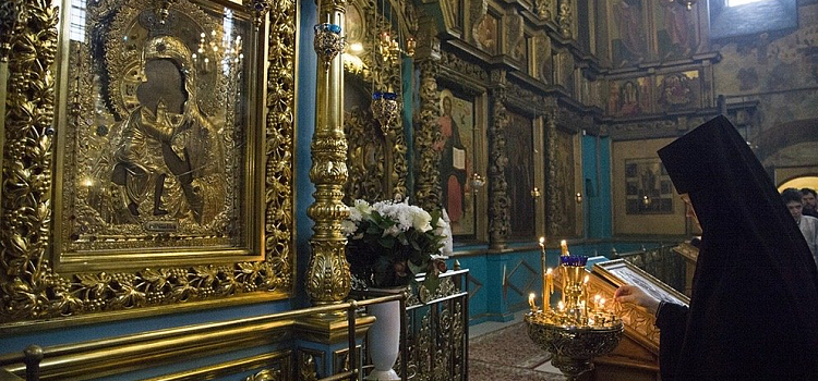 День Фёдоровской иконы Божией Матери: как святая исцелила ярославца 