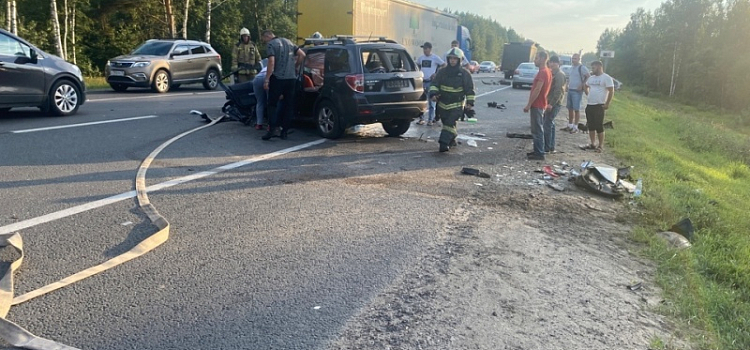 В Ярославской области произошло крупное ДТП_217122