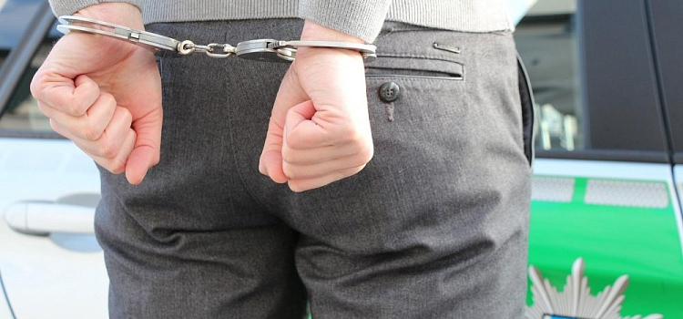 Рыбинец из-за ревности избил соседа битой: возбуждено уголовное дело