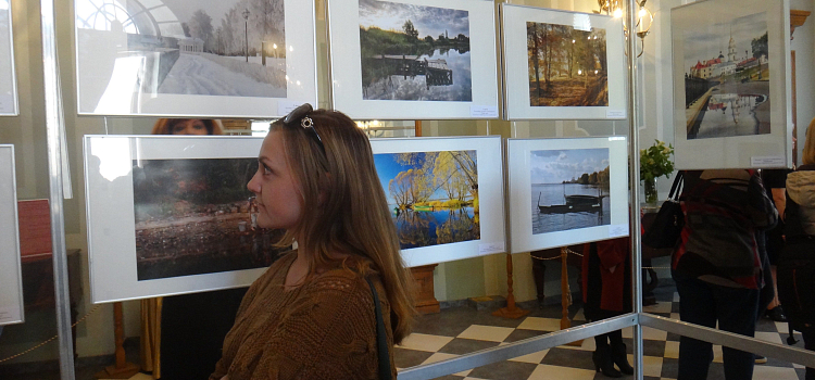 В музее-заповеднике открылась выставка «В объективе — Семья»_64943