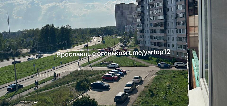 Включили стиральную машину и ушли: в Ярославле вспыхнула квартира в многоэтажке_248702